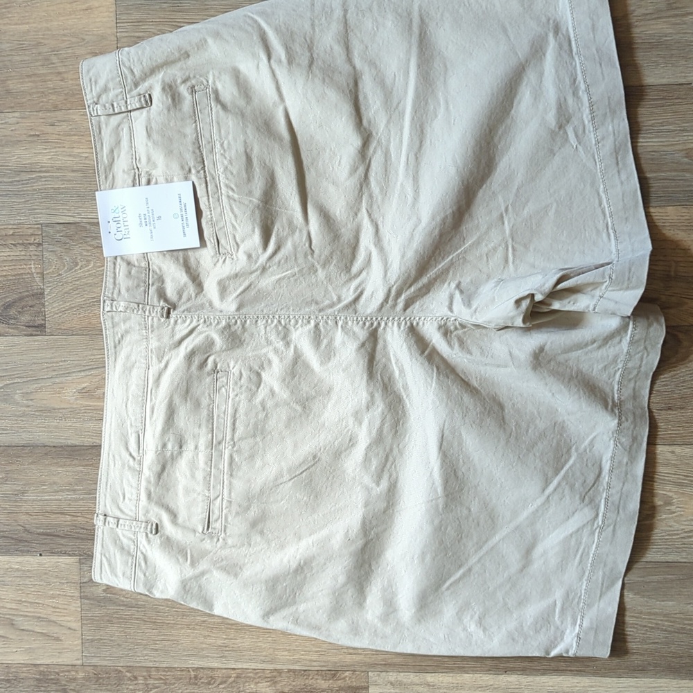 NWT Women's Size 16 Mid Rise Shorts by Croft and Barrow - Picture 3 of 7